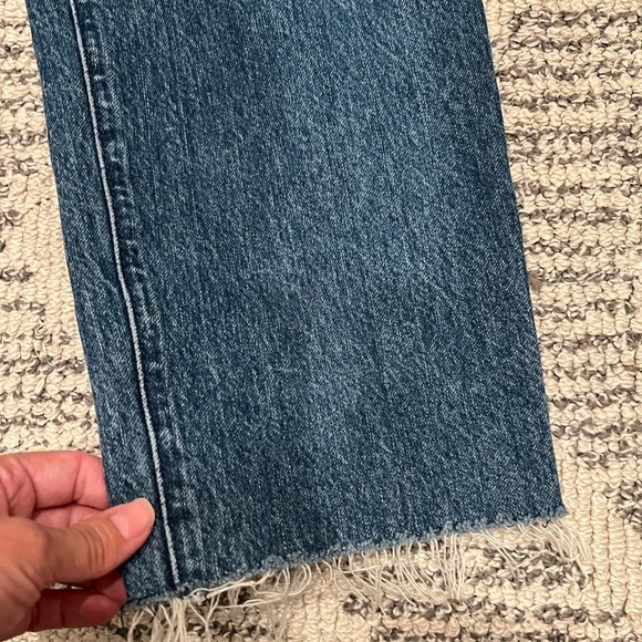 Abercrombie & Fitch High Rise Mom Jeans - Picture 12 of 12